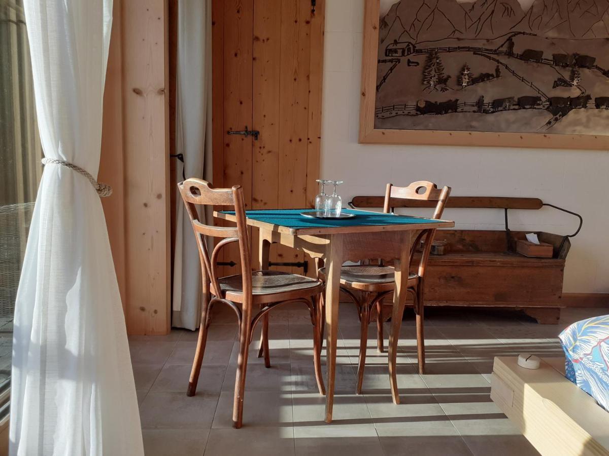 Bed and Breakfast Les Abeilles Romont Экстерьер фото