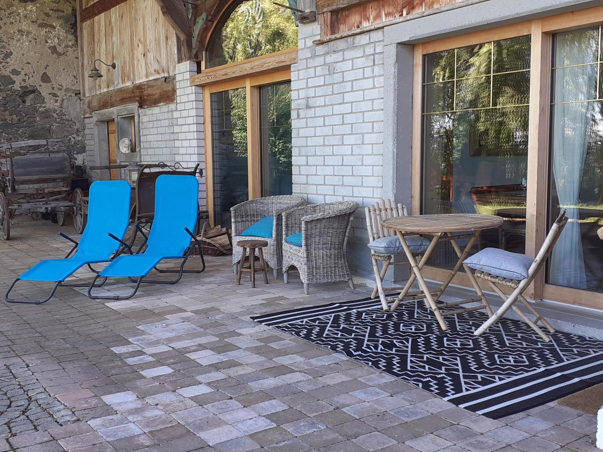 Bed and Breakfast Les Abeilles Romont Экстерьер фото